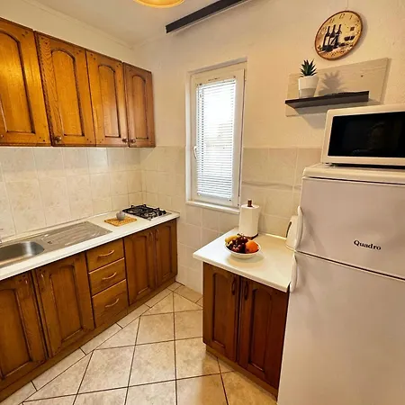 Apartmani Cvangic Vir Exterior photo